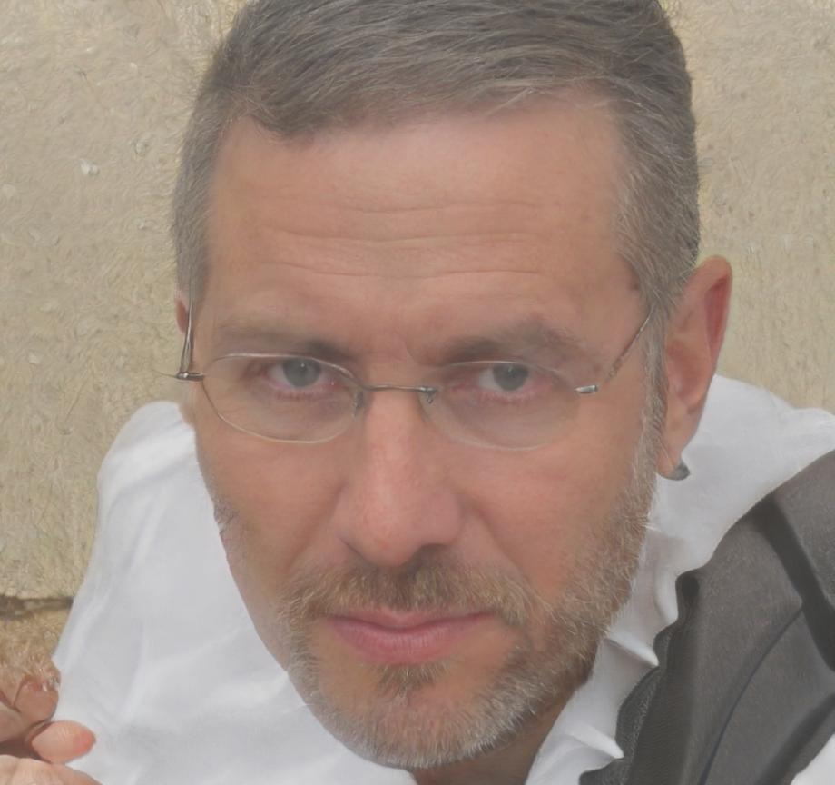 Ritratto di Davide Esposito